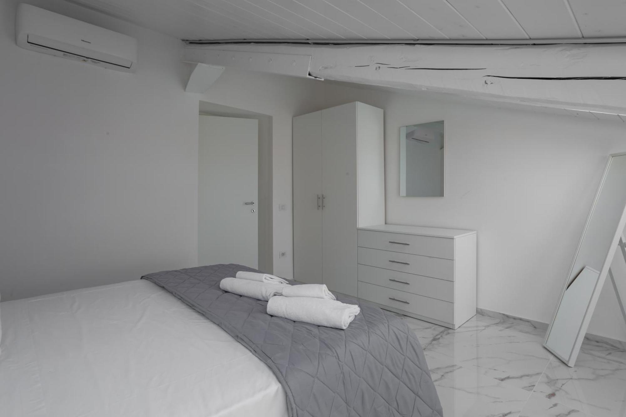 Attico Bella Napoli Aparthotel Ngoại thất bức ảnh