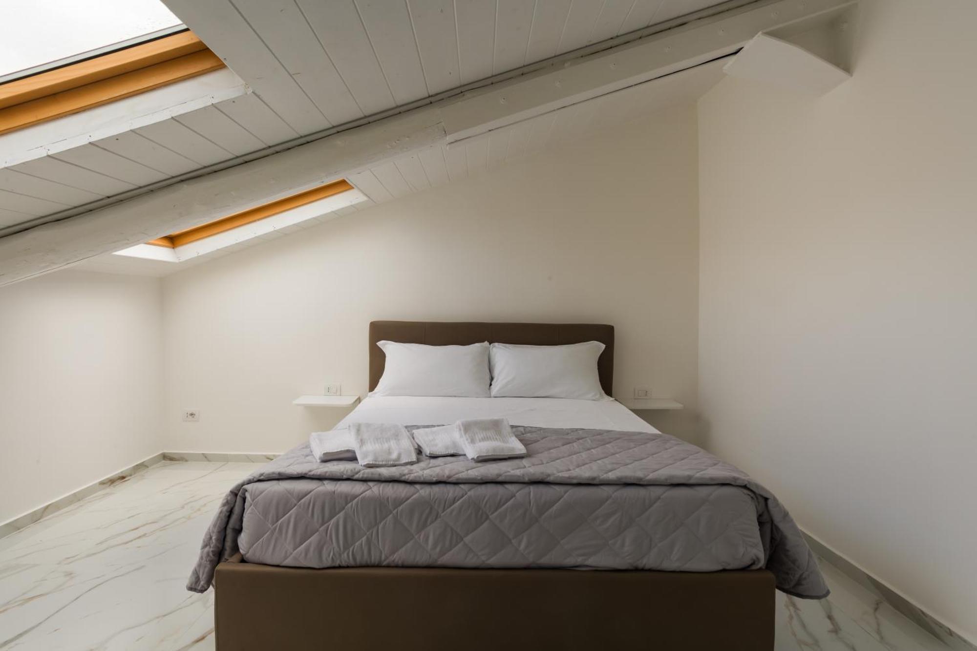 Attico Bella Napoli Aparthotel Ngoại thất bức ảnh